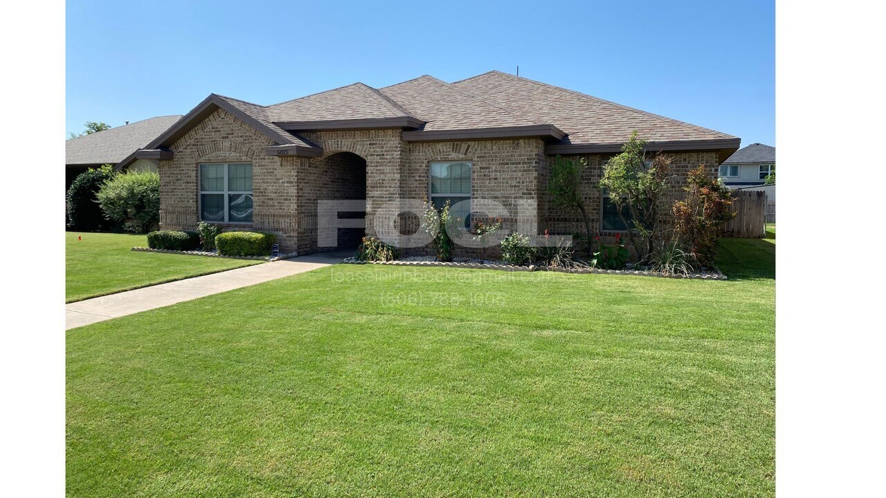 5015 Jarvis St in Lubbock, TX - Building Photo