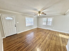 1051 Mosby Rd in Memphis, TN - Building Photo - Building Photo