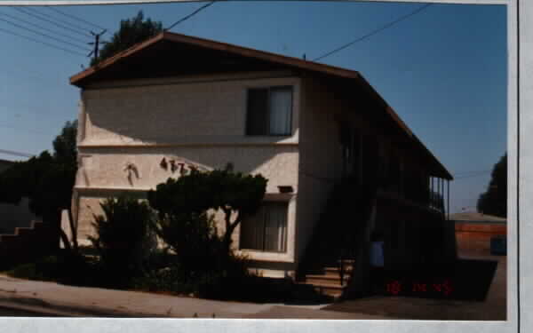 4777 W 120th St in Hawthorne, CA - Foto de edificio - Building Photo