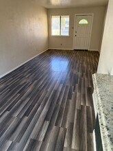 1013 Dickerson Dr SE, Unit C in Albuquerque, NM - Building Photo - Building Photo