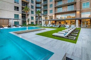 4719 Cole Ave in Dallas, TX - Building Photo