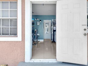 2128 Cleveland St in Hollywood, FL - Building Photo - Building Photo