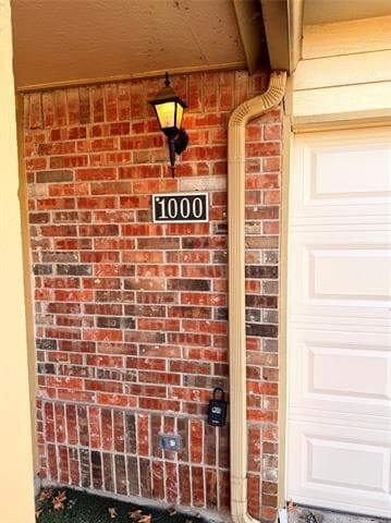 1000 Lamesa Ct in Irving, TX - Building Photo - Building Photo