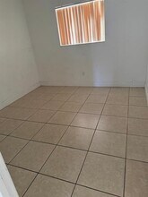 500 E Rosewood Ln in Tavares, FL - Building Photo - Building Photo