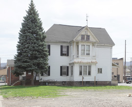 28 Academy St in Wilkes-Barre, PA - Building Photo - Building Photo