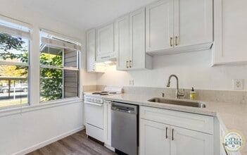 33 Livingston Ct in Novato, CA - Building Photo - Building Photo