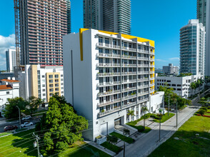 The Yorker in Miami, FL - Building Photo - Building Photo