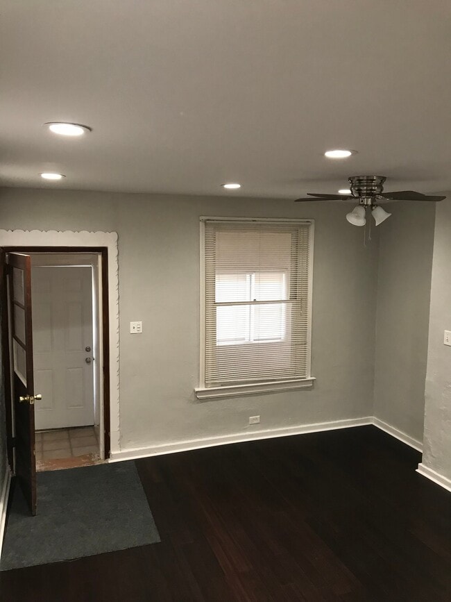 6439 Glenmore Ave in Philadelphia, PA - Building Photo - Building Photo