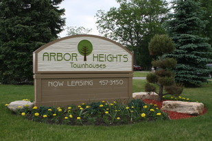 Arbor Heights Townhouses Apartments