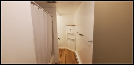 2805 S Alaska St in Seattle, WA - Building Photo - Building Photo