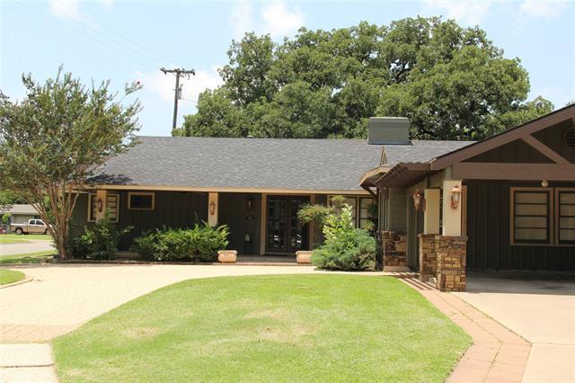 1400 N Highland Ave in Sherman, TX - Building Photo - Building Photo