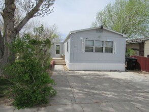 85 Yucca Cir in Casper, WY - Foto de edificio - Building Photo