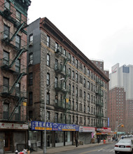 43 Catherine St in New York, NY - Building Photo - Building Photo