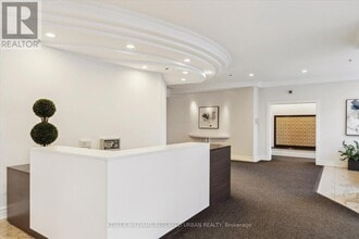 3 Ellesmere St in Richmond Hill, ON - Building Photo - Building Photo