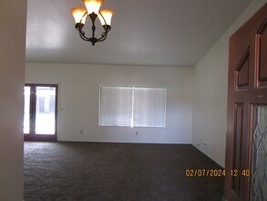 3504 Woodstead St in Bakersfield, CA - Building Photo - Building Photo