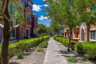 9940 Sable Point St in Las Vegas, NV - Building Photo - Building Photo