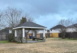 11015 WARATH Oak Ct in Houston, TX - Building Photo - Building Photo