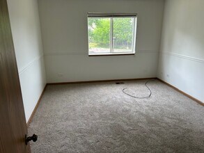 727 Elm Ln in Woodstock, IL - Building Photo - Building Photo