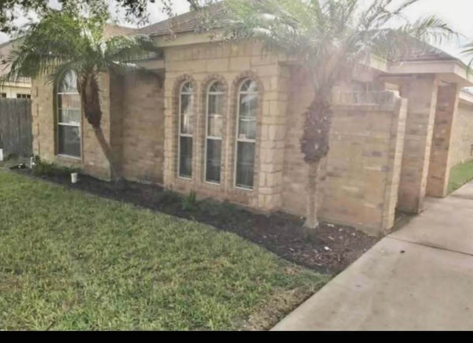 3603 S Embassy Ave, Unit A in Pharr, TX - Building Photo