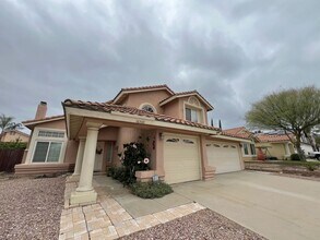 16510 Nectarine Way in Lake Elsinore, CA - Building Photo - Building Photo