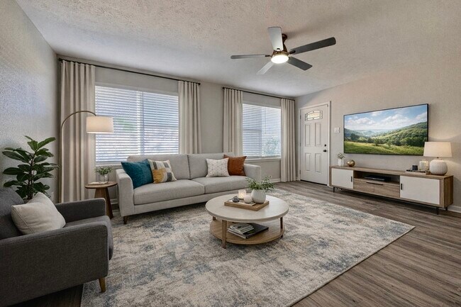 property at 5115 Hialeah Dr