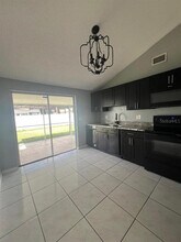 10107 Tallwood Ct in Tampa, FL - Building Photo - Building Photo