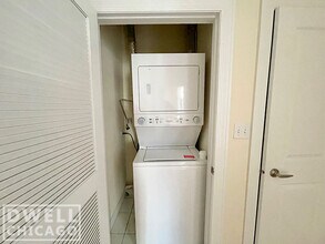 4750 N Sheridan Rd, Unit 2 in Chicago, IL - Building Photo - Building Photo