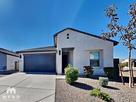 7918 N 79th Ave in Glendale, AZ - Building Photo