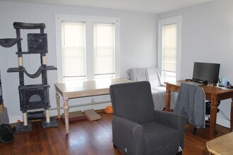 66 Bridge St in New Milford, CT - Building Photo - Building Photo