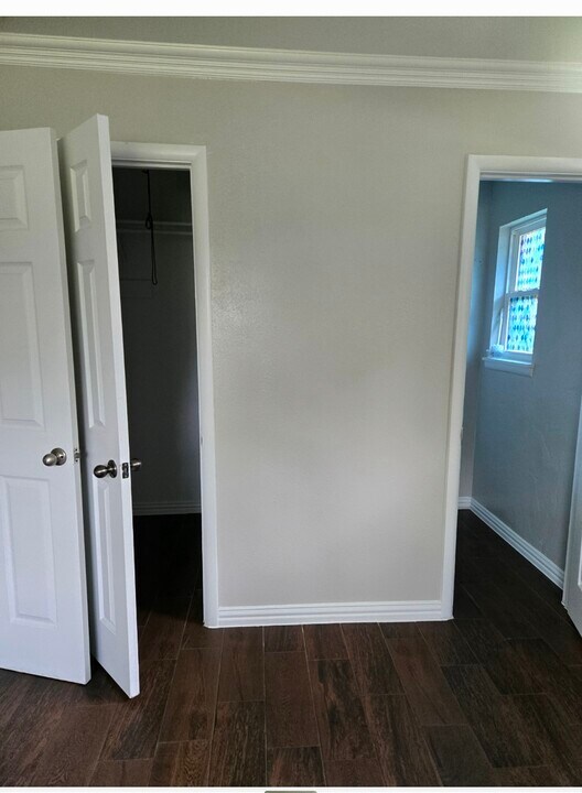 1628 Gill St in Blue Mound, TX - Building Photo