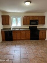 92 Hackett Blvd in Albany, NY - Building Photo - Building Photo
