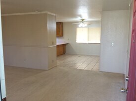 3190 Driftstone Dr in Anderson, CA - Building Photo