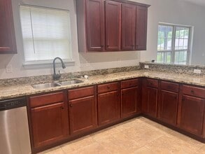 411 Serene Ct in Crestview, FL - Building Photo - Building Photo