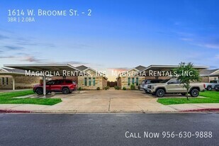 1614 W Broome St in Edinburg, TX - Building Photo