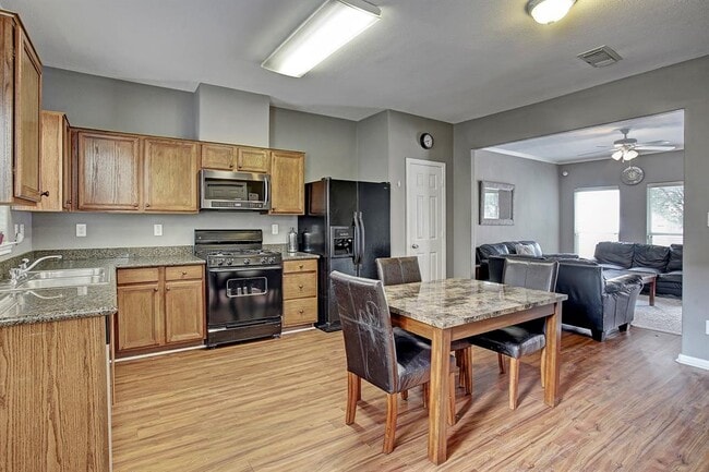 2226 Naomi St in Houston, TX - Building Photo - Building Photo