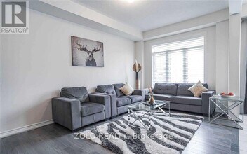 42 Brent Cres in Bowmanville, ON - Building Photo - Building Photo