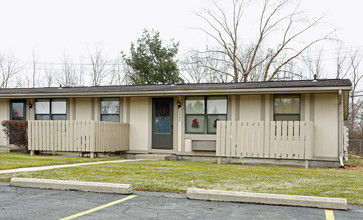 Foxton Apartments in Monroe, MI - Foto de edificio - Building Photo