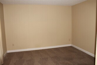 5 Bluefield Ct in St. Charles, MO - Building Photo - Building Photo