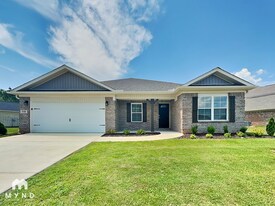 118 Wyatt Cir in Owens Cross Roads, AL - Building Photo