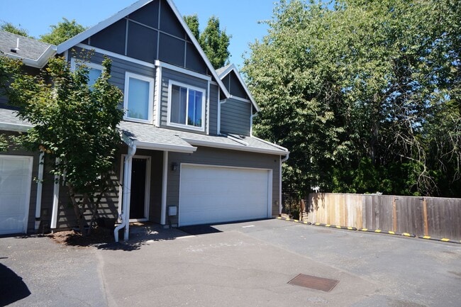 17203 SW Whitley Way in Beaverton, OR - Building Photo - Building Photo