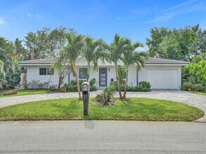 801 SE 9th Ave in Deerfield Beach, FL - Building Photo - Building Photo