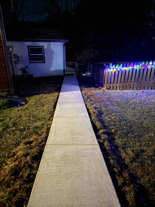 14756 Delta Ct in Woodbridge, VA - Foto de edificio