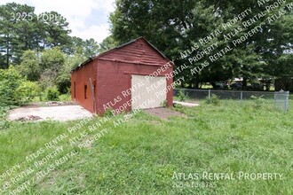 3225 Poplar Ln in Adamsville, AL - Building Photo - Building Photo