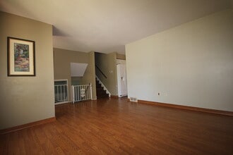 4233 Marywood Dr in Troy, MI - Foto de edificio - Building Photo