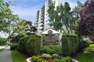 Ocean Park Place Apartments in Vancouver, BC - Building Photo - Building Photo