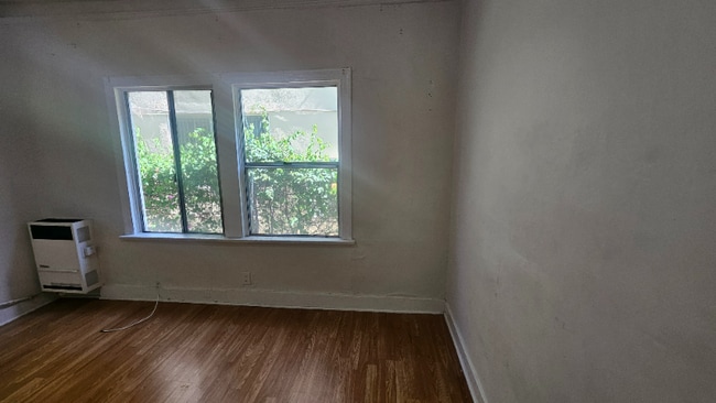 1005 W 23rd St in Los Angeles, CA - Foto de edificio - Building Photo