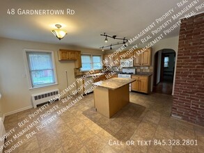 48 Gardnertown Rd in Newburgh, NY - Building Photo - Building Photo