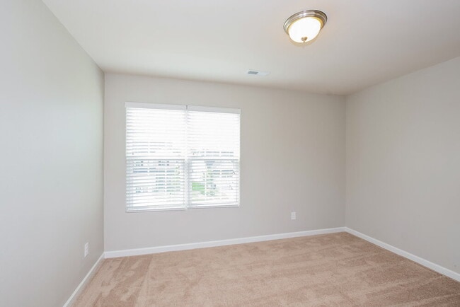 1108 Black Diamond Dr in Dallas, NC - Building Photo - Building Photo