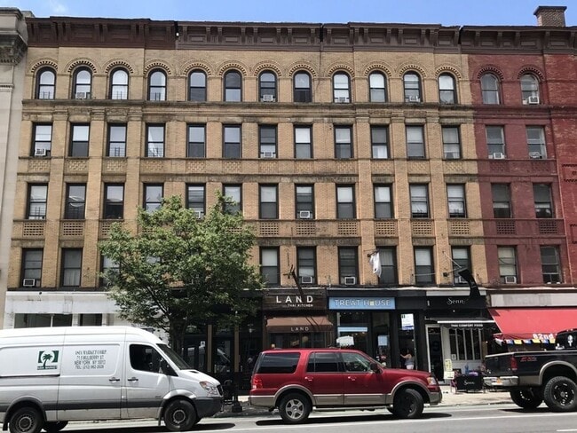 property at 452 Amsterdam Ave