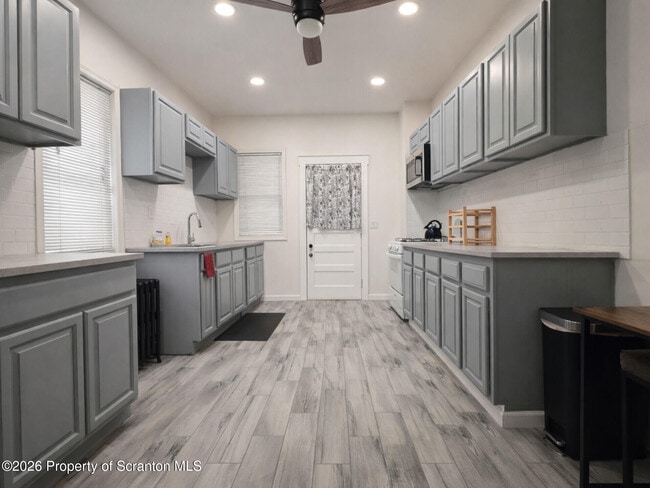 905 Quincy Ave in Scranton, PA - Building Photo - Building Photo